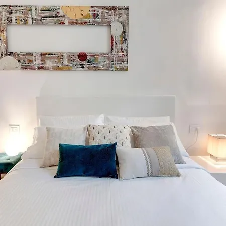 Santa Croce Loft Di Design Διαμέρισμα *